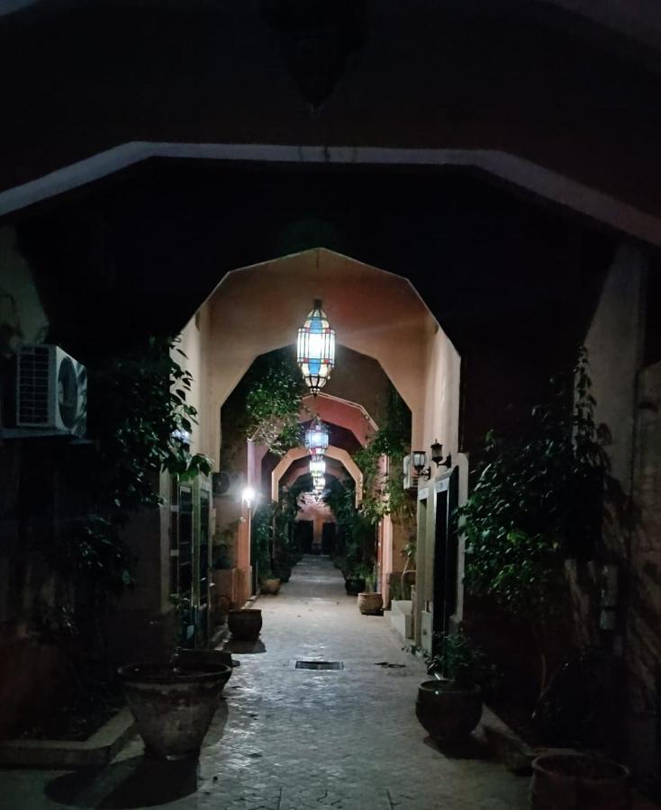 Riad A Marrakech Dans La Residence Touristique Al Qaria Assiyahia Marrakesh Exterior photo
