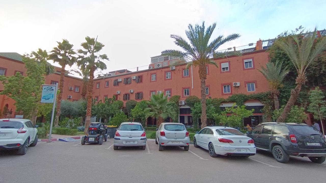 Riad A Marrakech Dans La Residence Touristique Al Qaria Assiyahia Marrakesh Exterior photo